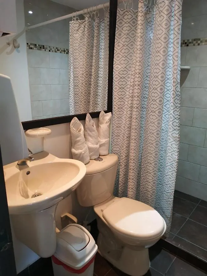 Aparta Hotel Montes La 70 Medellín