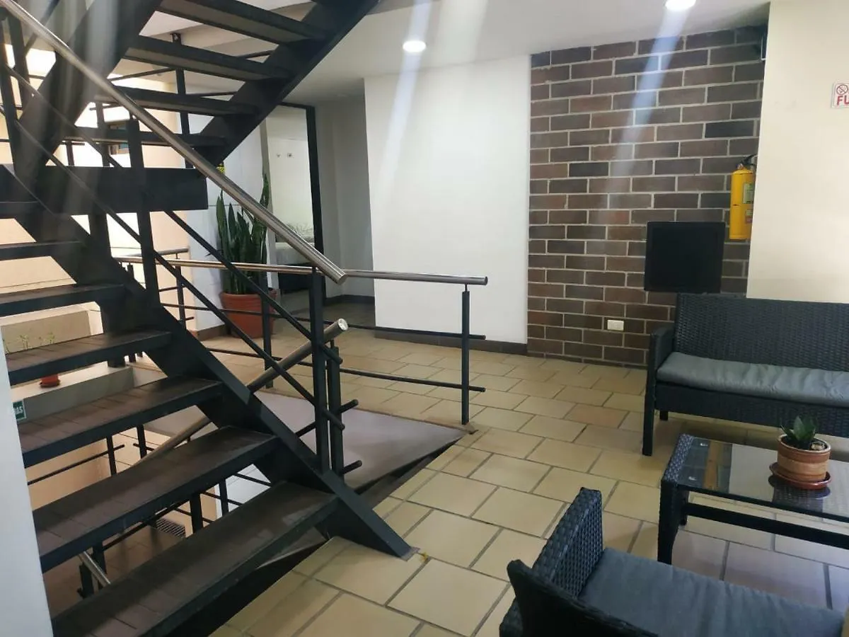 Aparta Hotel Montes La 70 Medellín 0*,