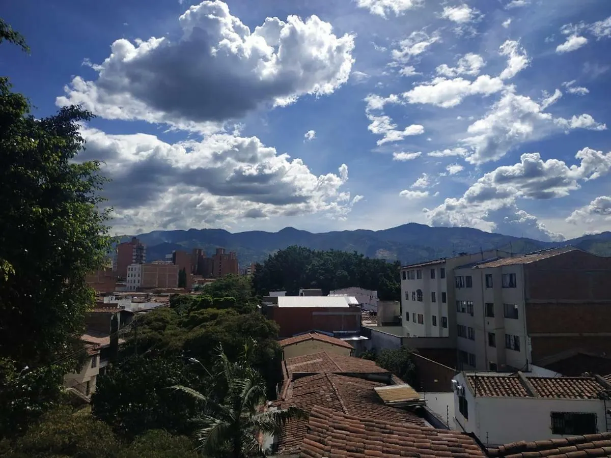 Aparta Hotel Montes La 70 Medellín