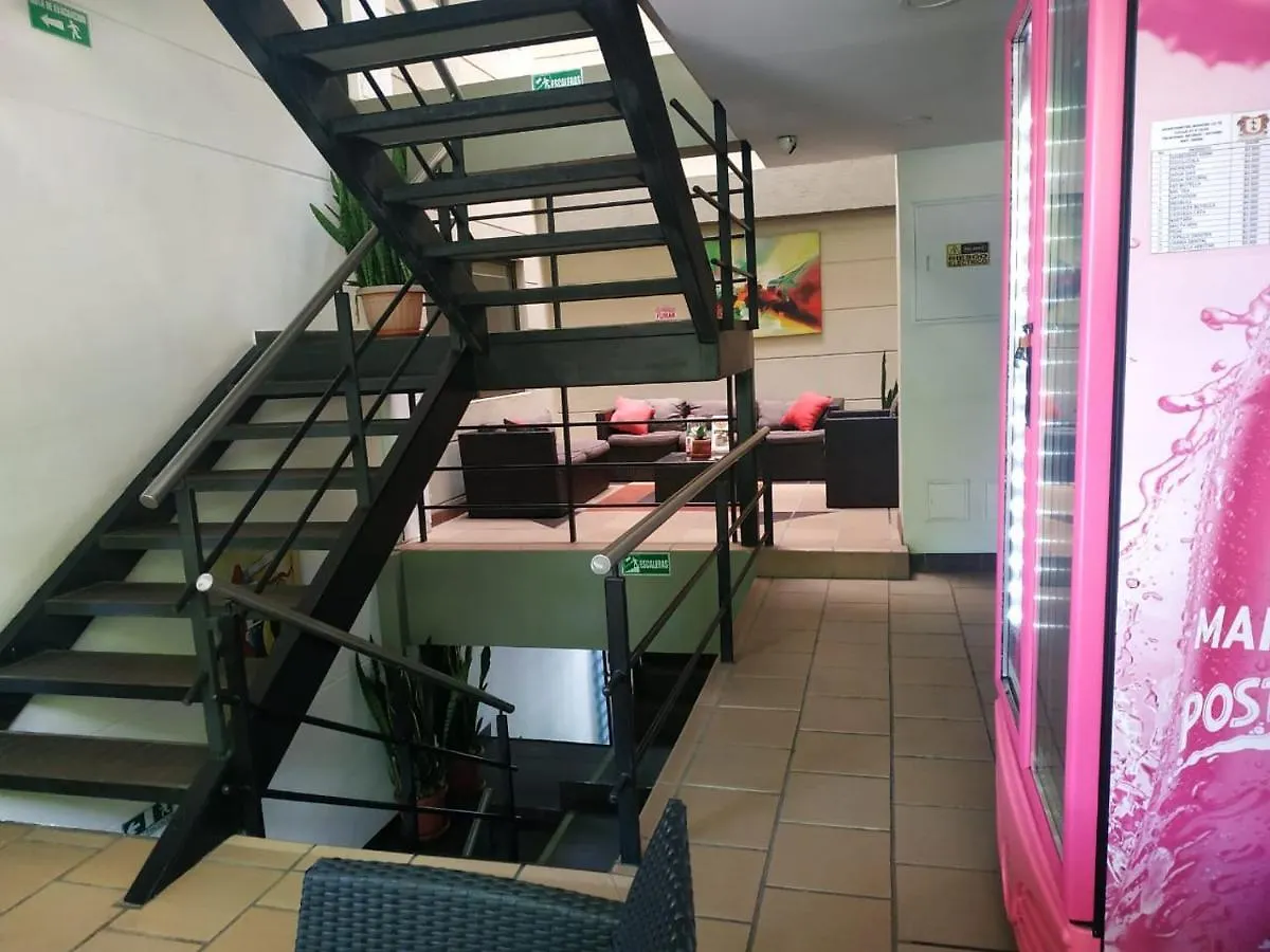 Aparta Hotel Montes La 70 Medellín