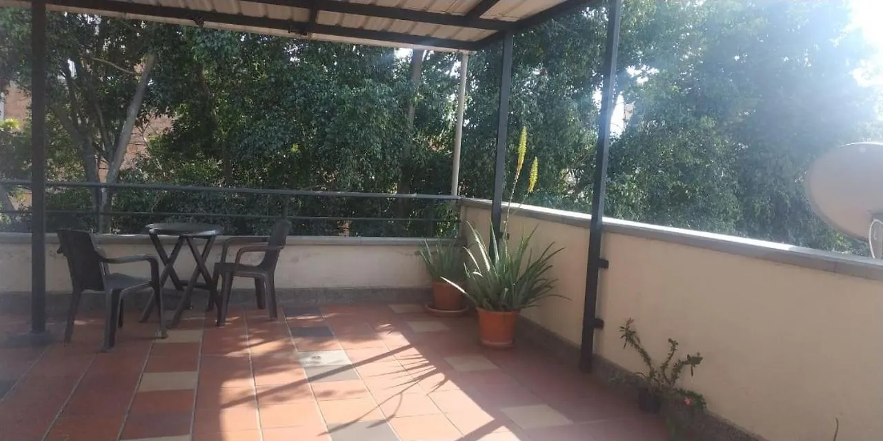 Aparta Hotel Montes La 70 Medellín 0*,
